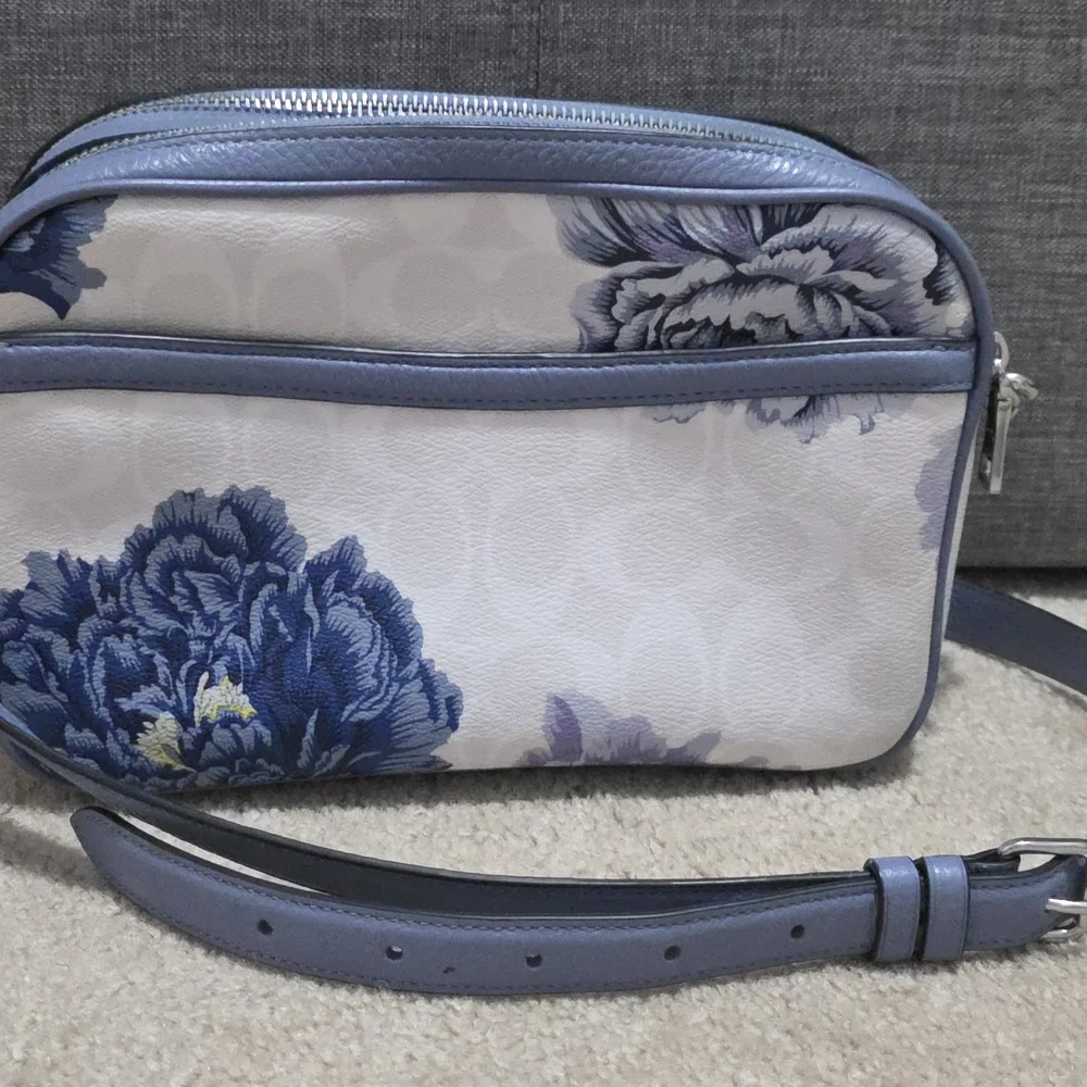 Coach Jes Crossbody In Signature Canvas,Kaffe Fassett Print LIMITED EDITION  - Picture 2 of 11